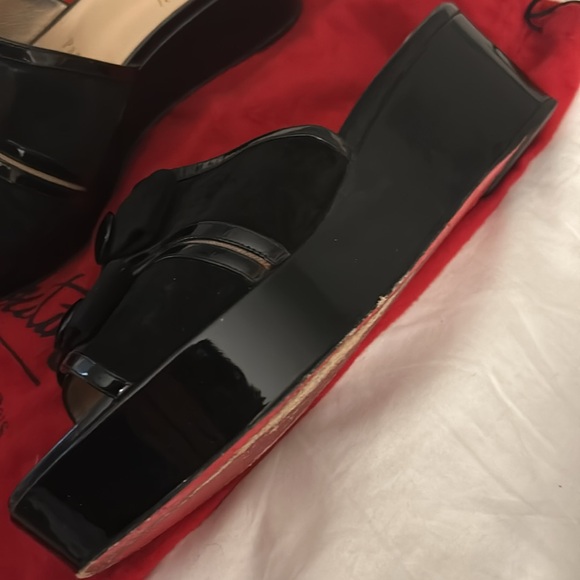Christian Louboutin patent platform sandals size 39 - Picture 9 of 13